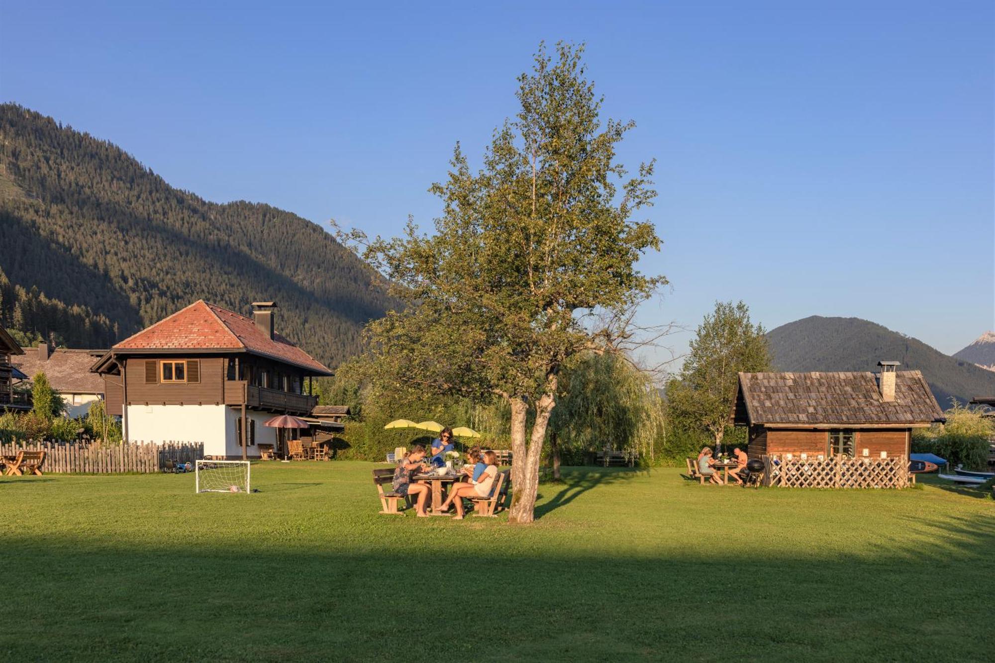Hotel Ferienhof Hoffmann Weissensee Exterior foto