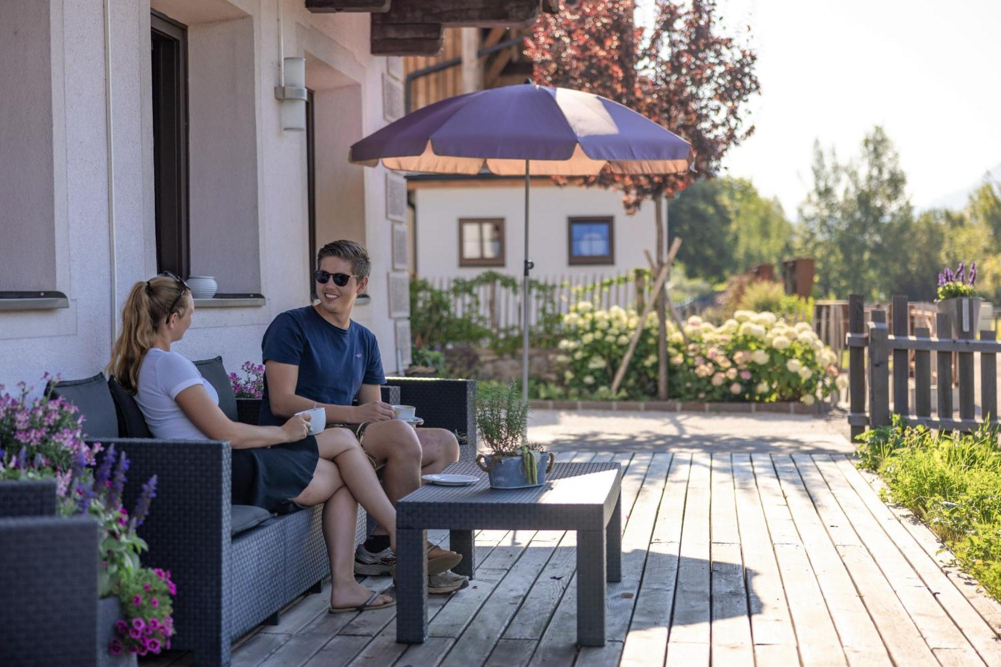 Hotel Ferienhof Hoffmann Weissensee Exterior foto